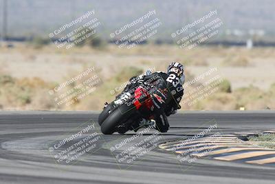 media/Oct-30-2025-Racers Edge (Thu) [[dabbdaf680]]/3-B Group/Session 1 (Turn 5)/